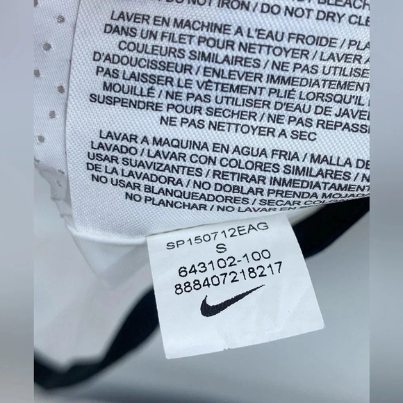 Nike Tech Aeroshield Windbreaker Jacket Sz S White And Black Running Outdoor Gym - Picture 8 of 10